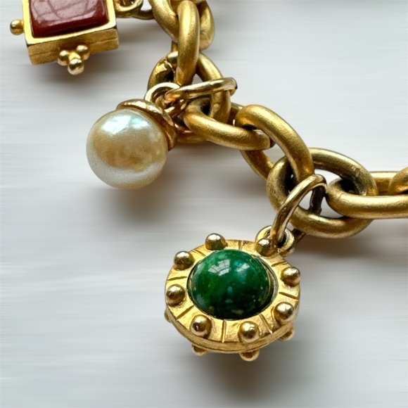 Vintage Brushed Gold faux gemstone charm bracelet 7” - Picture 2 of 3